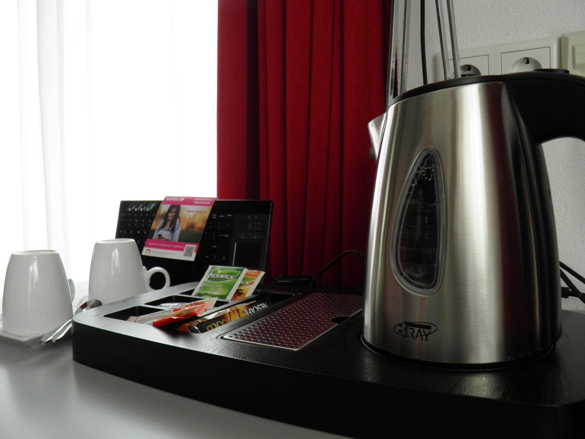 Leonardo Hotel Breda City Center Экстерьер фото